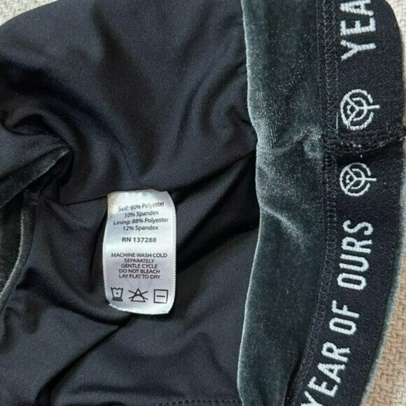 Year of Ours Velour Sports Bra Crop Top Size Medium - Picture 7 of 10